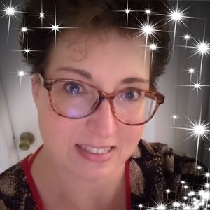 Meet your Posher, Marie